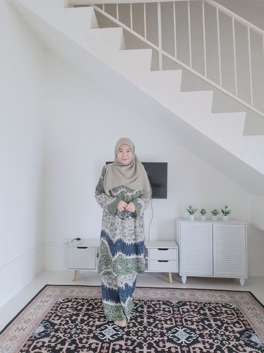 Customer photo review of Kurung Batik Nirmala
