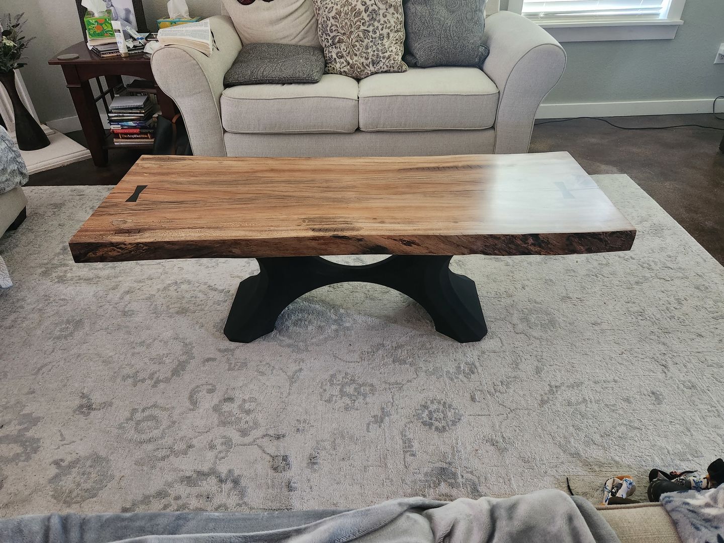 Customer photo review of Metal Table Base - 208 Haru - 40W, 16H inch