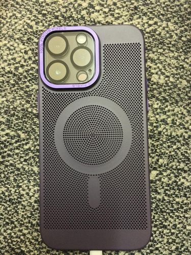 Customer photo review of MagSafe Heat Dissipating iPhone Case