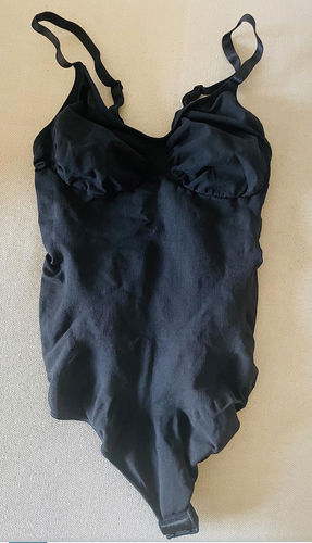 Customer photo review of SHAPE BODY THONG