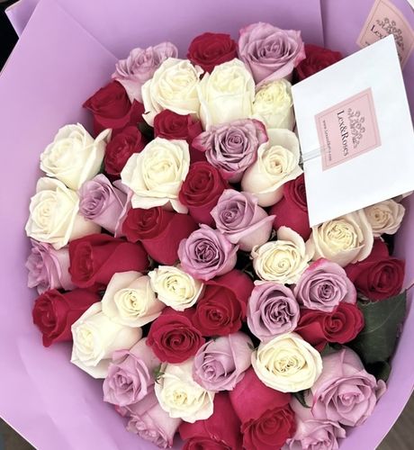 Customer photo review of Kiky Deluxe Rose Bouquet