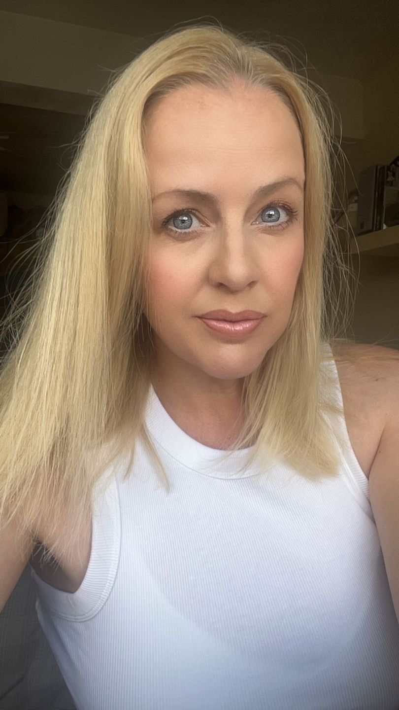 Customer photo review of Lanera Luxury Foundation