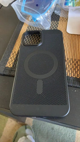 Customer photo review of MagSafe Heat Dissipating iPhone Case