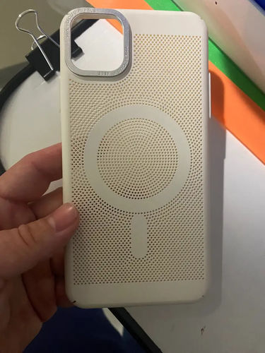 Customer photo review of MagSafe Heat Dissipating iPhone Case
