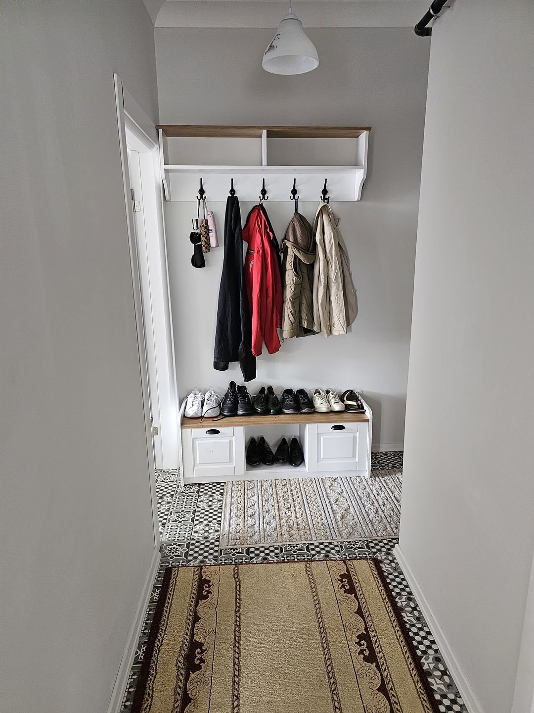 Customer photo review of Rani P2 Modern Portmanto Ayakkabılık ve Duvar Askısı Vestiyer M1 Renk: Beyaz - S. Ceviz