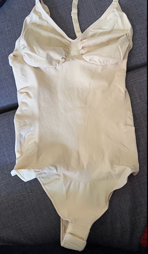 Customer photo review of SHAPE BODY THONG