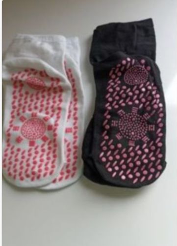 Customer photo review of Self-Heating Acupressure Socks / Jomayli