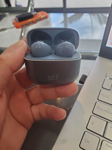 Customer photo review of Audífonos inalámbricos True Wireless | STF Aurum | Ligero, 4hrs de uso Azul