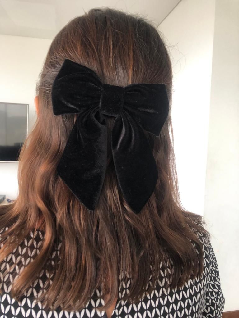 Customer photo review of MOÑO - MINI LARGE VELVET BOWS