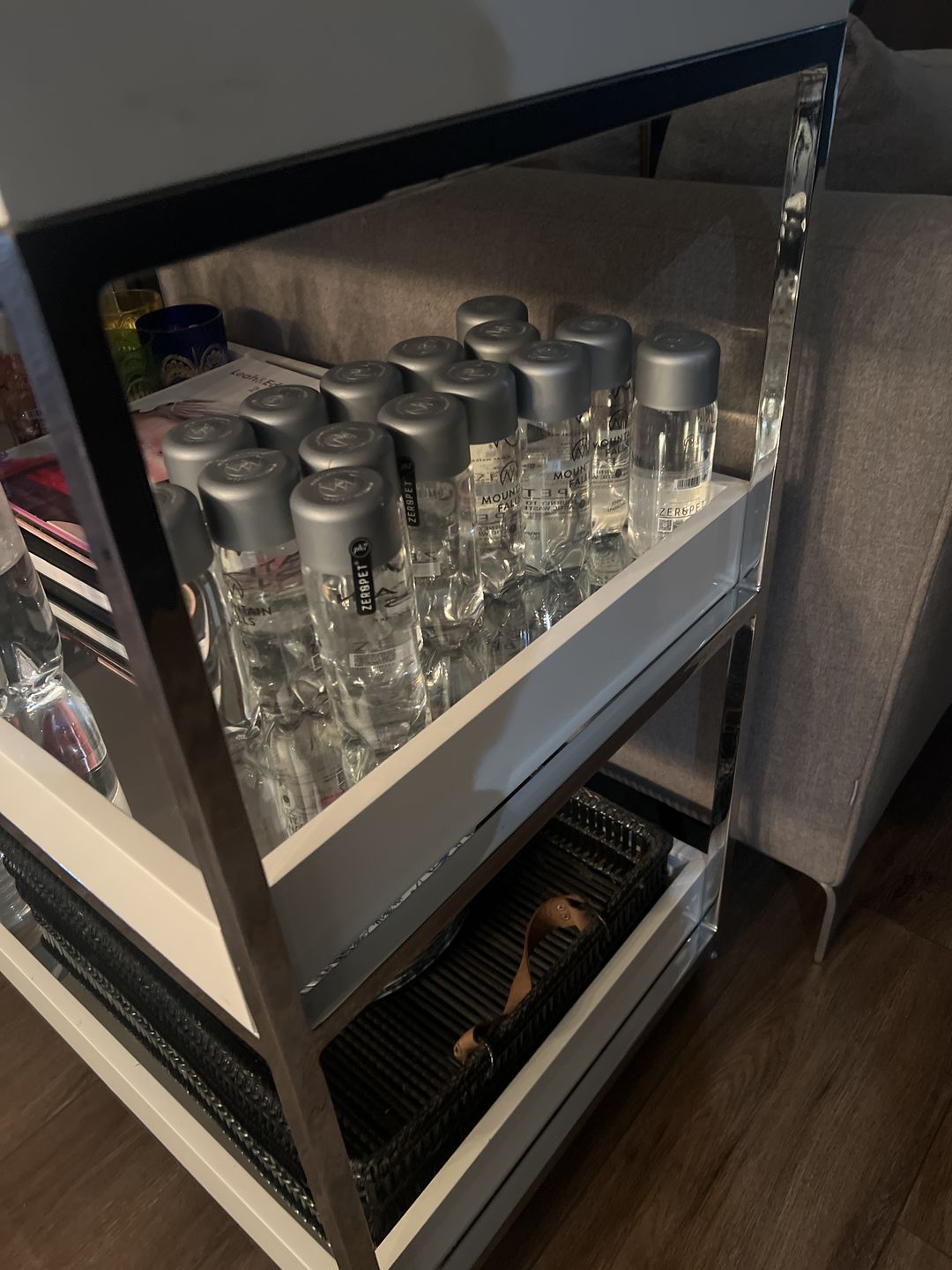 Customer photo review of 330ml Sparkling Mineral Water- ZEROPET Bottle (Pack of 24)
