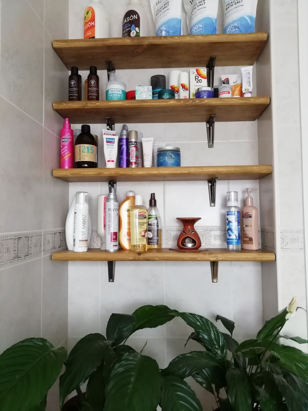 Customer photo review of Heritage Cast Iron Shelf Bracket