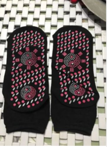 Customer photo review of Self-Heating Acupressure Socks / Jomayli