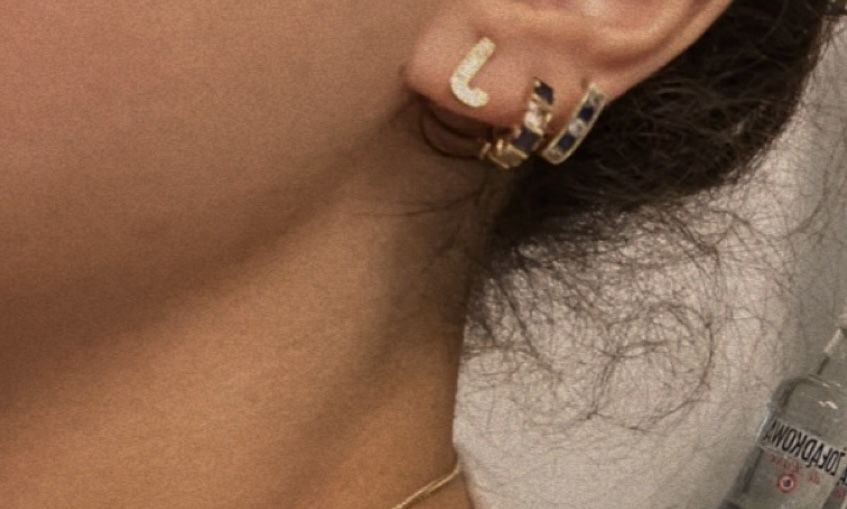 Customer photo review of Bright Letter Ohrstecker | 18K vergoldet