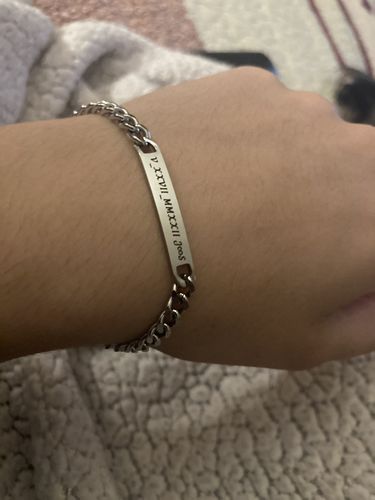 Customer photo review of Engraved Bracelet Set - W/ Eternal Rose Box