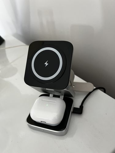 Customer photo review of 3 in 1 Foldable Charger