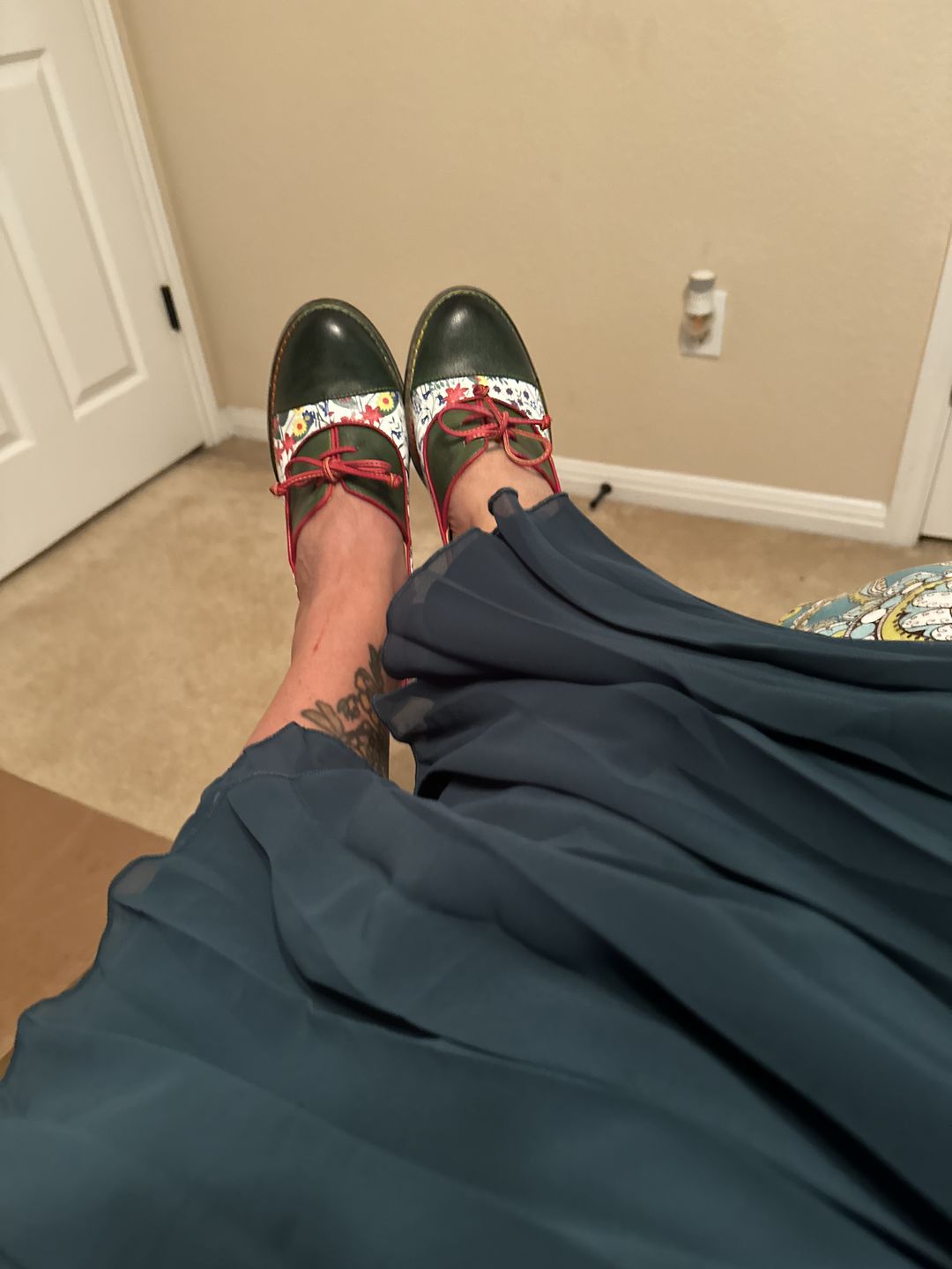 Customer photo review of Vintage Hand-embossed Leather Low Heels