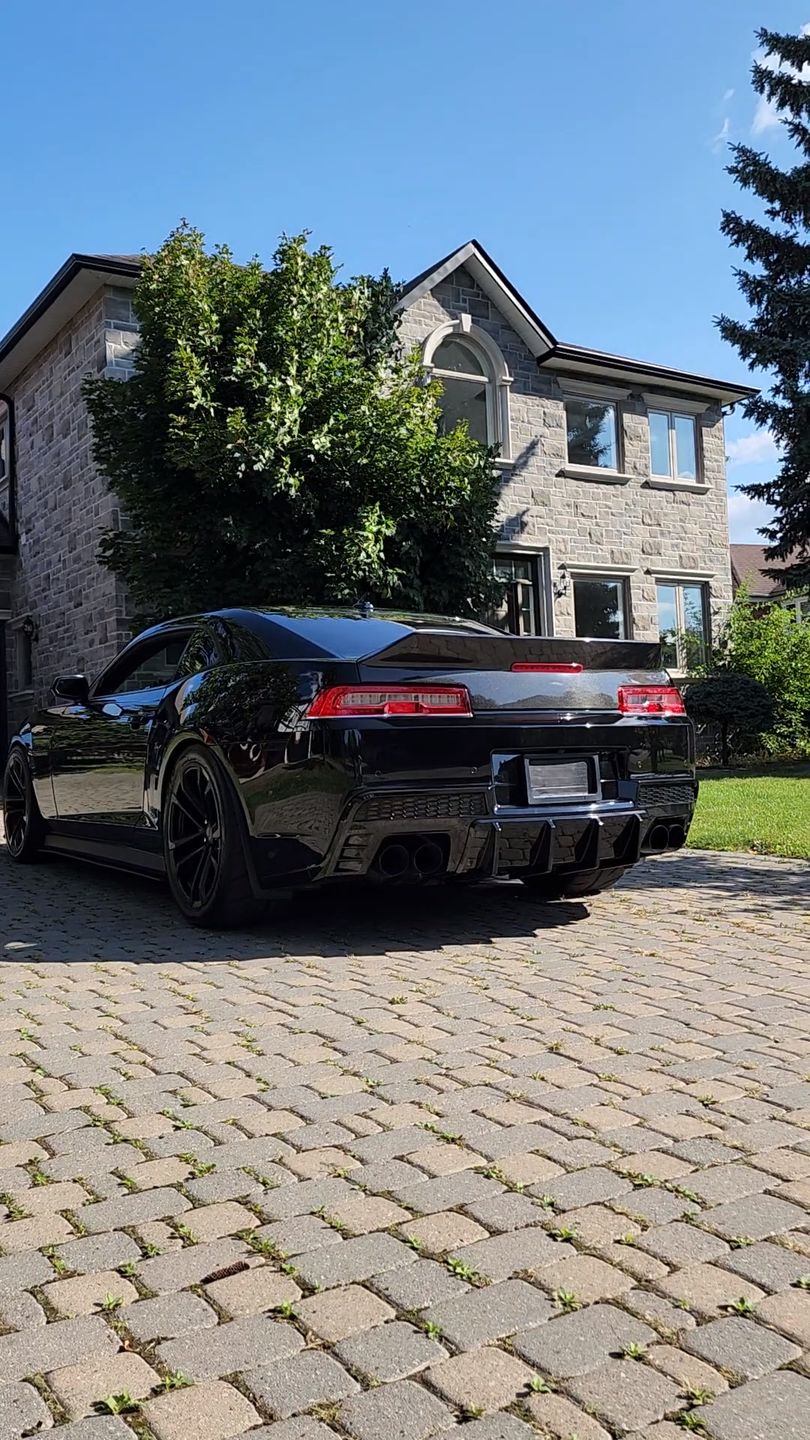 Customer photo review of 2014-2015 Chevy Camaro Evo Style Shark Fins Rear Diffuser Quad/Single Tips
