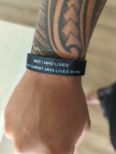 Customer photo review of Galatians 2:20 Wristband