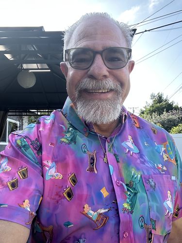 Customer photo review of Alice in Wonderland "Down the Rabbit Hole" - KUNUFLEX Short Sleeve Shirt