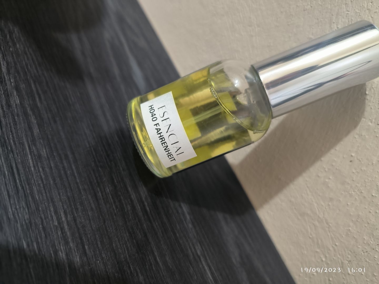 Customer photo review of H040 Inspirado en: Fahrenheit - Christian Dior