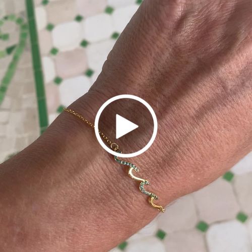 Customer video review of Bracelet Vagues - À ma maman - Je serai toujours à tes côtés