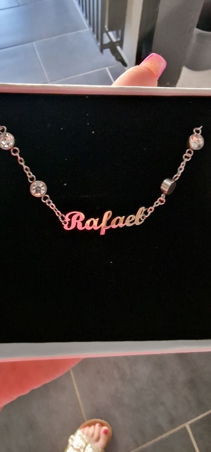 Customer photo review of Bracelet Personnalisé avec Crystal