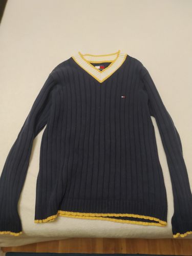 Customer photo review of Tommy Hilfiger Vintage Knitted Sweater (M)
