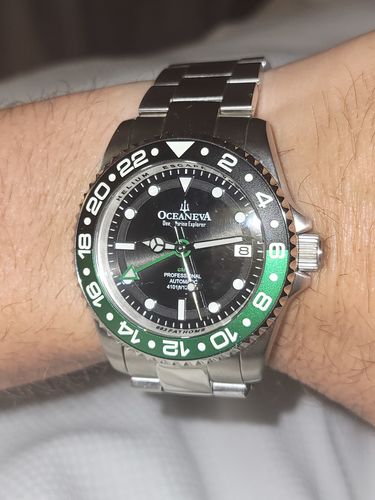 Customer photo review of Oceaneva™ Men's GMT Automatic Deep Marine Explorer 1250M Pro Diver Black Green Bezel Watch