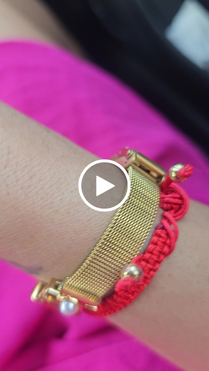 Customer video review of Mesh charm name gold