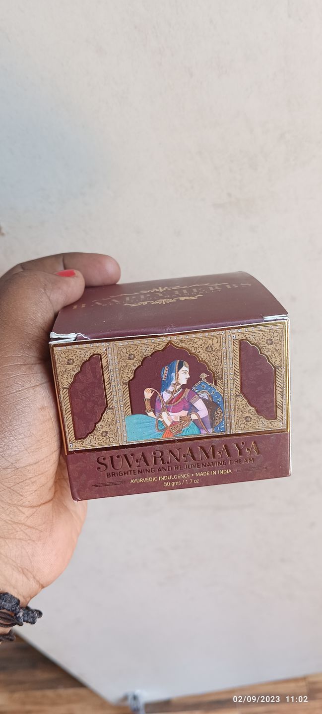 Customer photo review of Suvarnamaya Cream