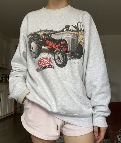 Customer photo review of Vintage Ford Tractor Sweatshirt Mens Large Grey 90s Casual Sweater