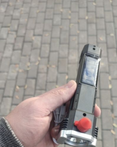 Customer photo review of Lanterna Tática  Indestrutível 4 em 1 - Ultra Potência - ÚLTIMO DIA NA PROMOÇÃO E FRETE GRÁTIS