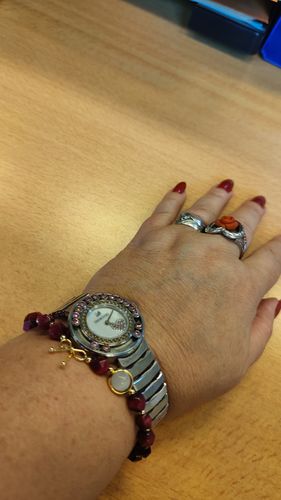 Customer photo review of Assortiment de 2 Bracelets Amour  - Eclat de Corindon Rouge