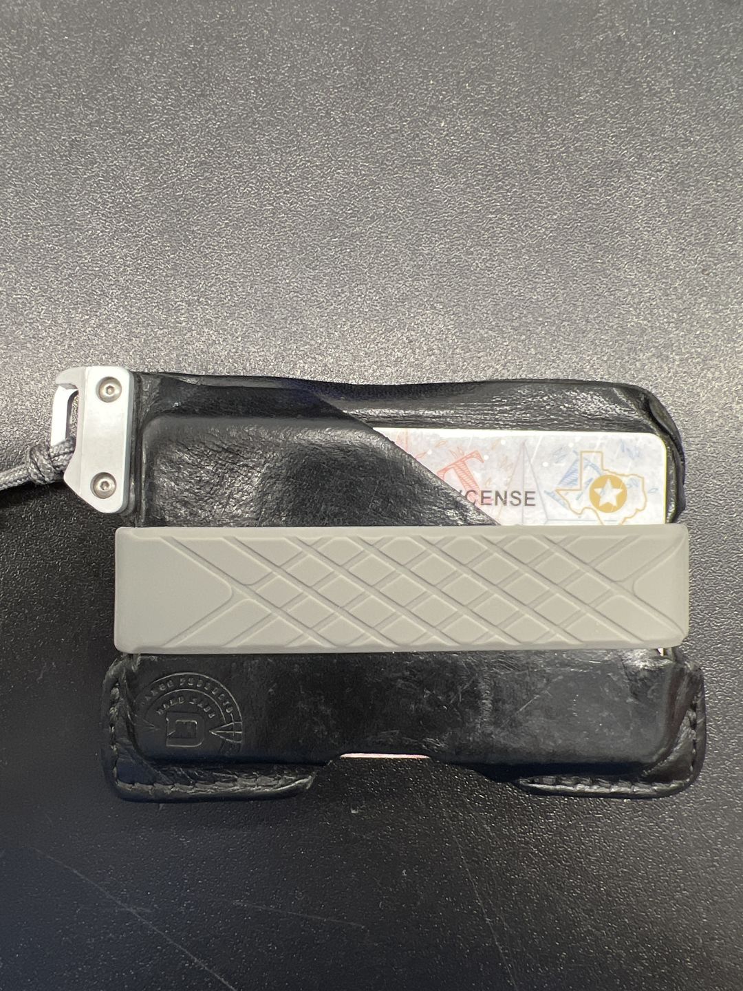 Customer photo review of HORIZONTAL WALLET BANDS (D-Series and T-Series Wallets)