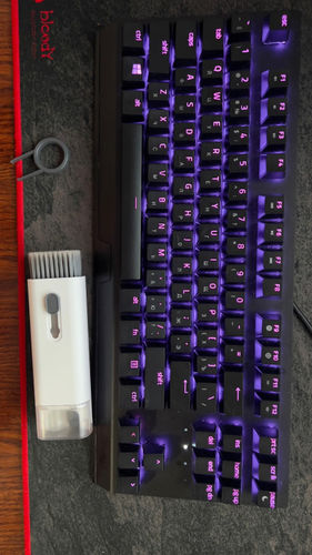 Customer photo review of Escova de Limpeza para Teclado e Celular - CleanPro 7 em 1