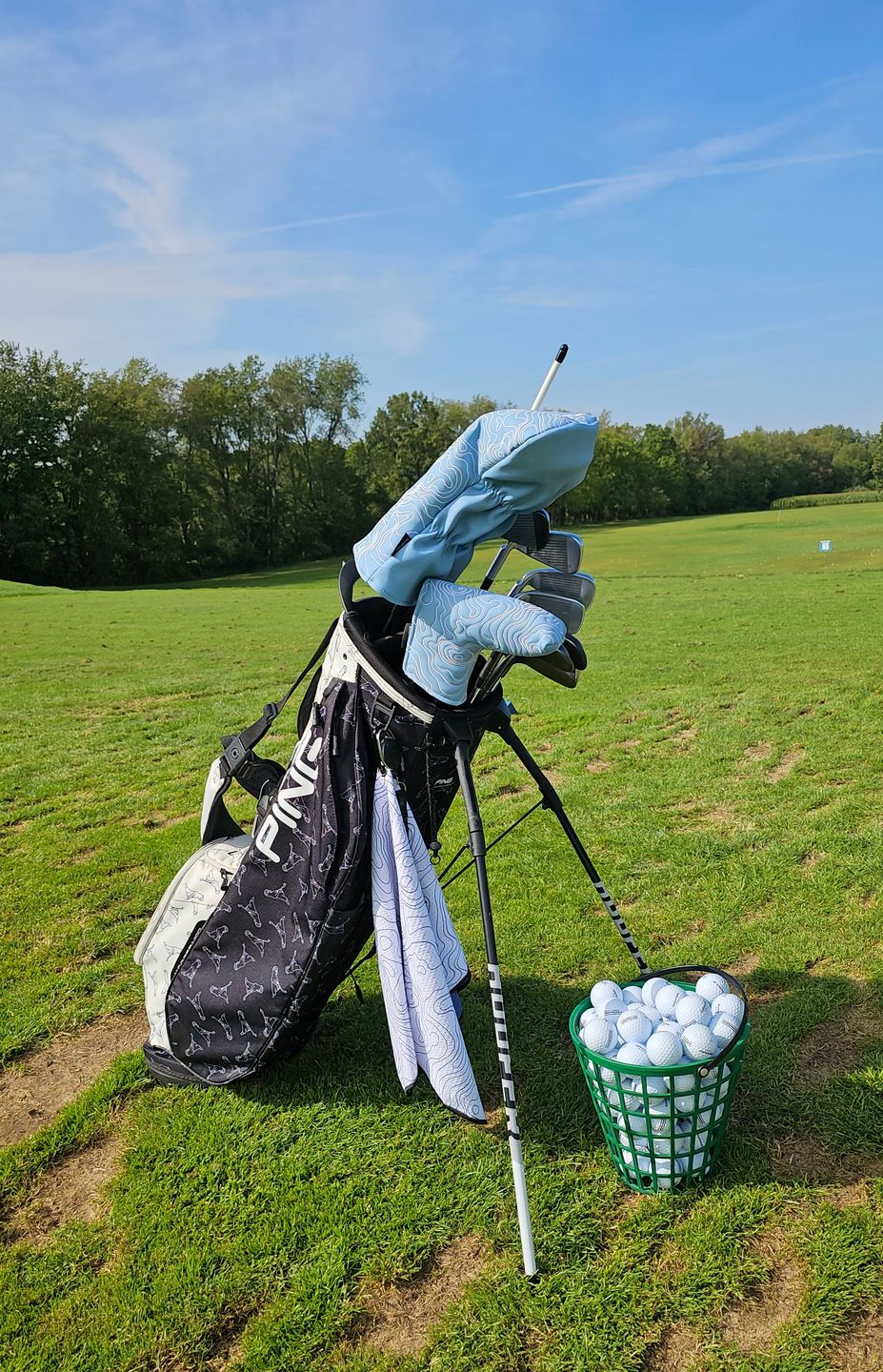Customer photo review of Topographic Edition Headcover - Carolina Blue / Embroidered Pure White