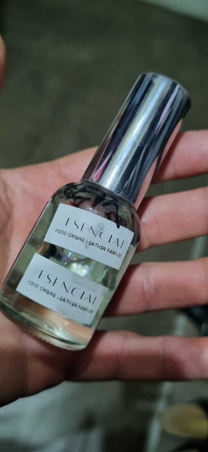 Customer photo review of H300 Inspirado en: Ombré Leather Parfum - Tom Ford