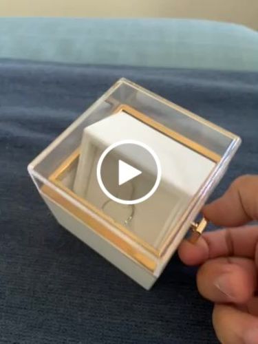 Customer video review of Eternal Rose Box - W/ Projection Ring & Real Rose