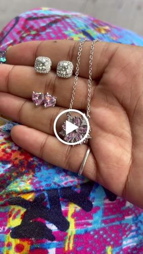 Customer video review of (NECKLACE EARRINGS BRACELET PACKAGE] ONE 925 STERLING SILVER MOISSANITE IEWELRYHONE BRACELET+ONE RING(THE FERRIS WHEEL IS ONLY FOR ENTERTAINMENT.PLEASE CONFIRM THE PRODUCTS AND GIETS BEFORE PLACING AN ORDER)