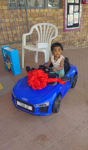 Customer photo review of Kids Electric Ride On Car Audi R8 Blue 12V