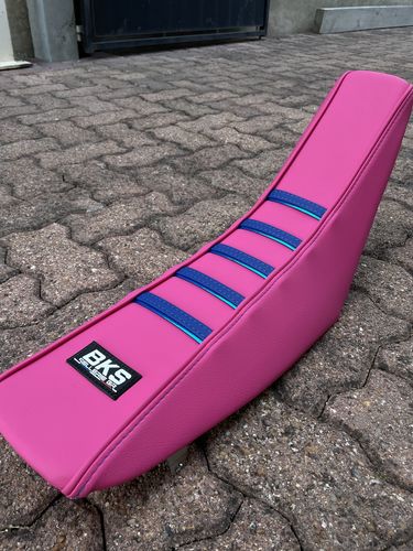 Customer photo review of Housse de selle personnalisée en 3D moto 50cc / mécaboite