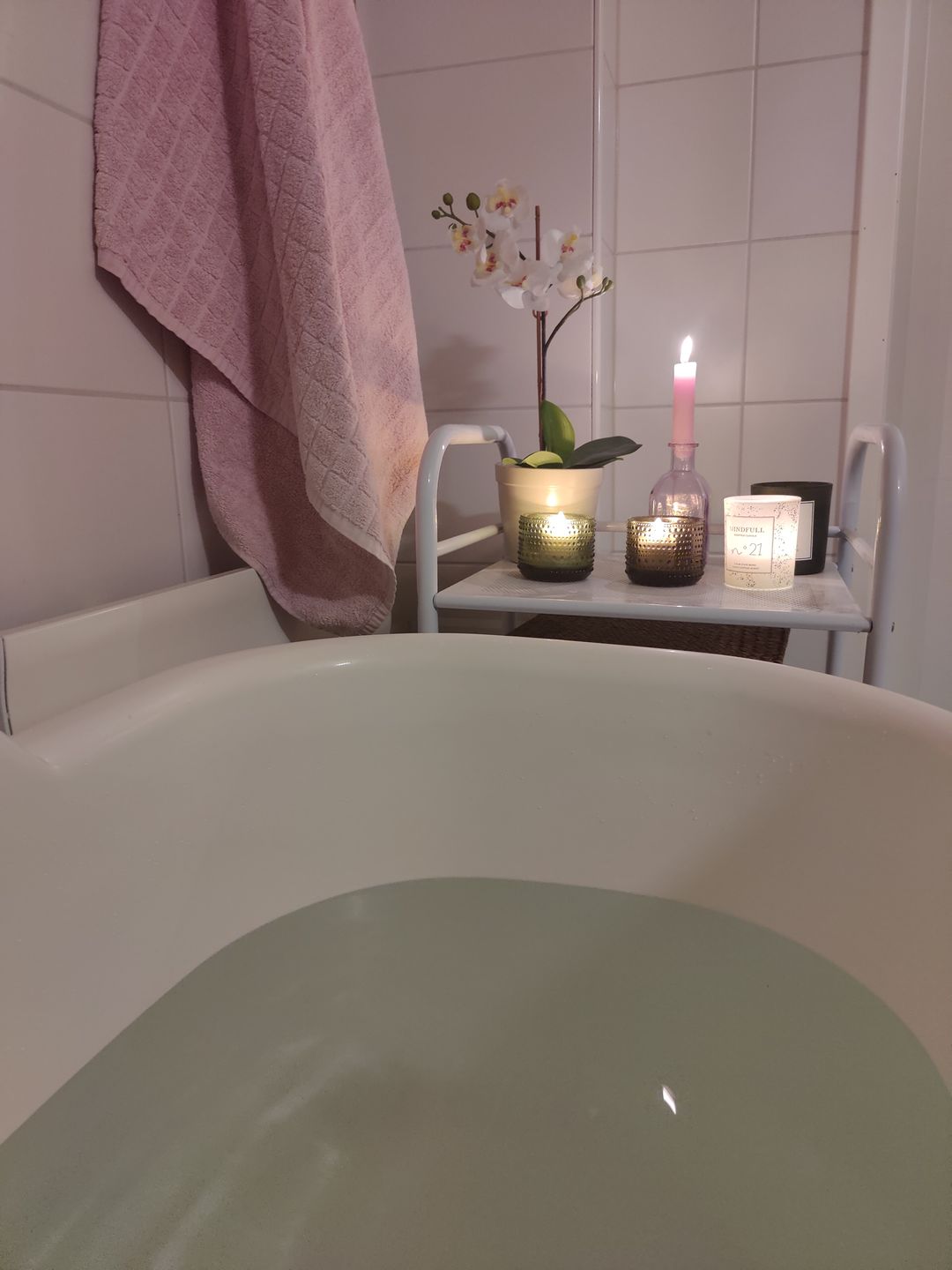 Customer photo review of Kylpyamme Aikuisille