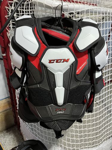 Customer photo review of CCM JetSpeed FT4 Pro Senior Shoulder Pads