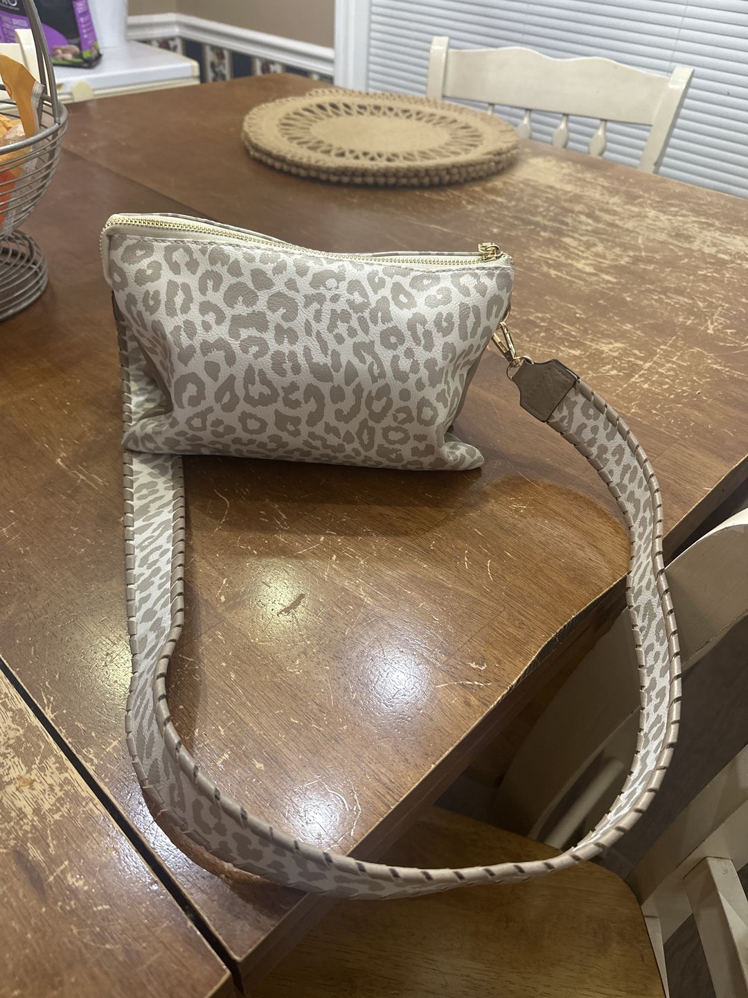 Customer photo review of Izzy Crossbody
