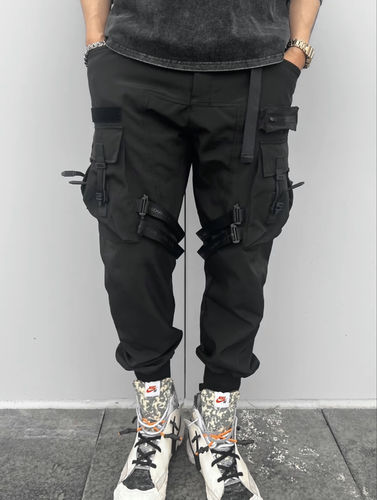 Customer photo review of Straps Functional Cargo Pants