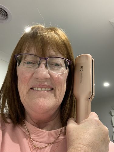 Customer photo review of H2D Linear II Rose Gold WIDE PLATE straightener