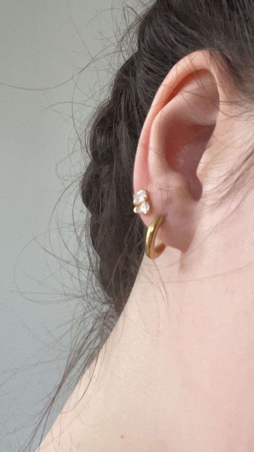 Customer photo review of Simple Ohrringe | 18K vergoldet