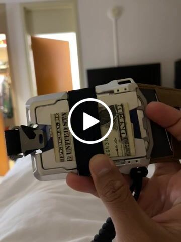 Customer video review of VERTCIAL WALLET BANDS (M-Series, S1 Stealth Wallet and MC01 Money Clip)