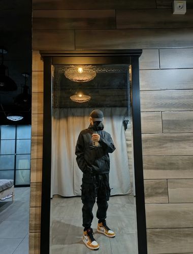 Customer photo review of Straps Functional Cargo Pants