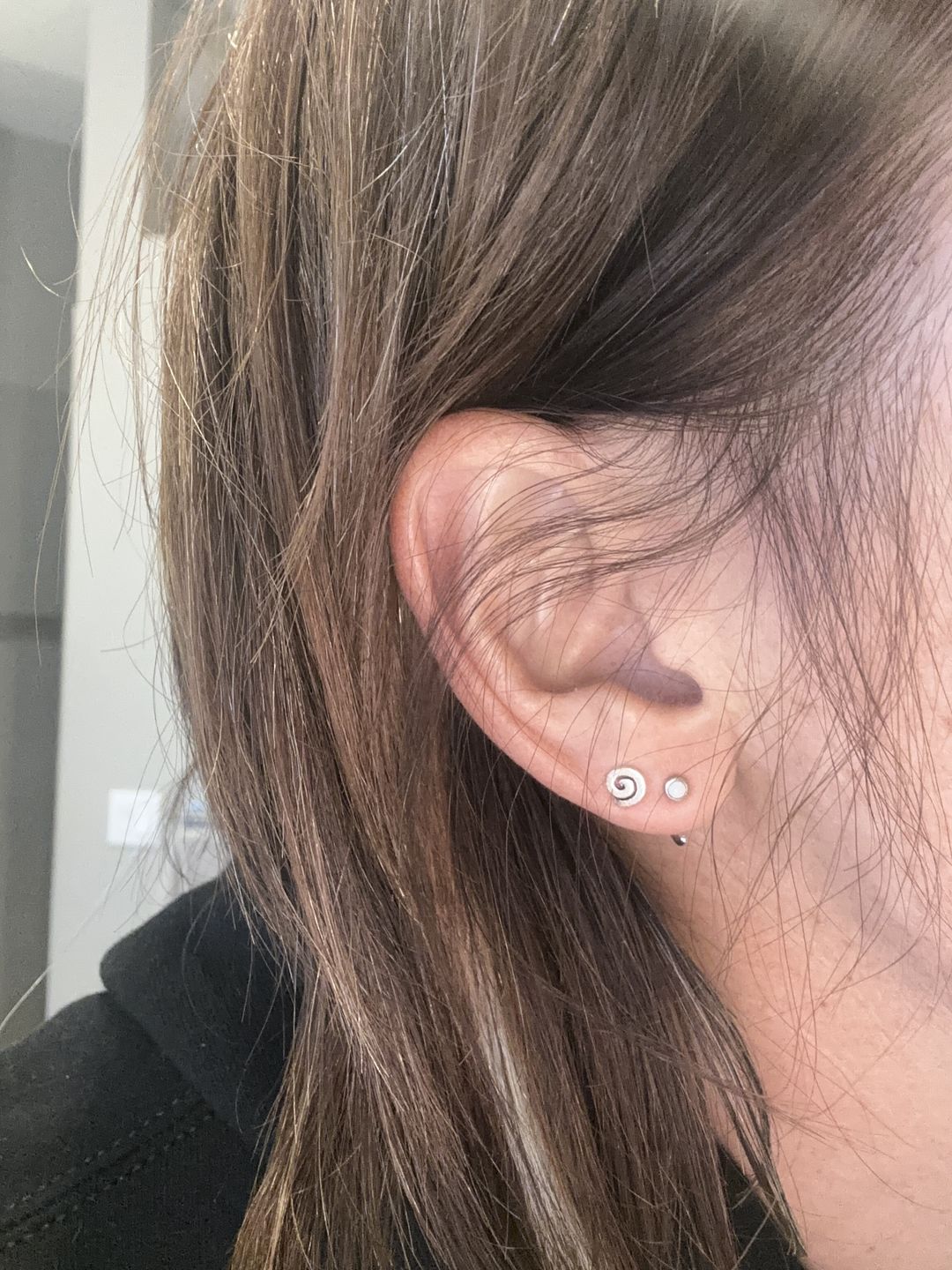 Customer photo review of Essential Spiral Studs